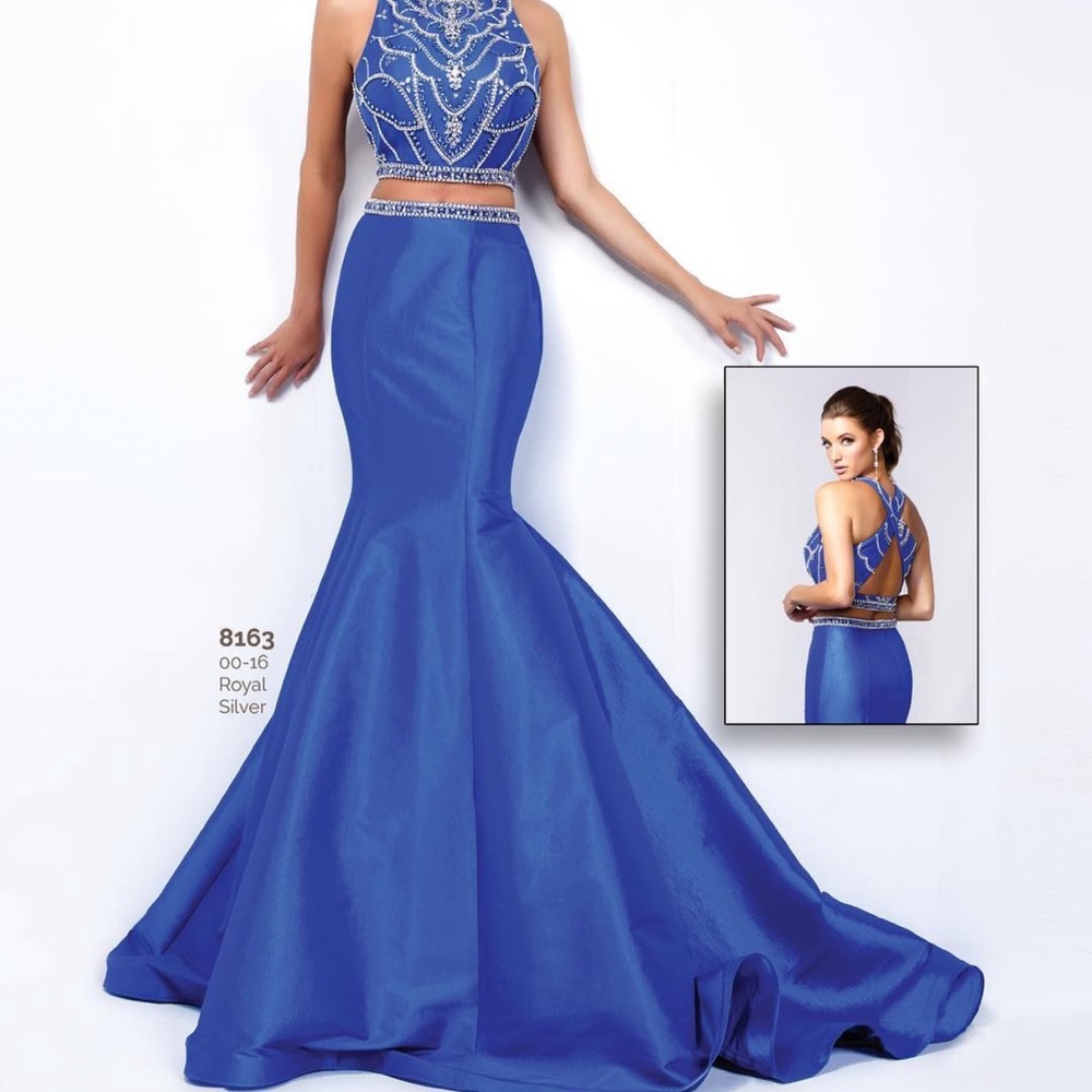 Blue Halter Backless Embellished Prom Gown